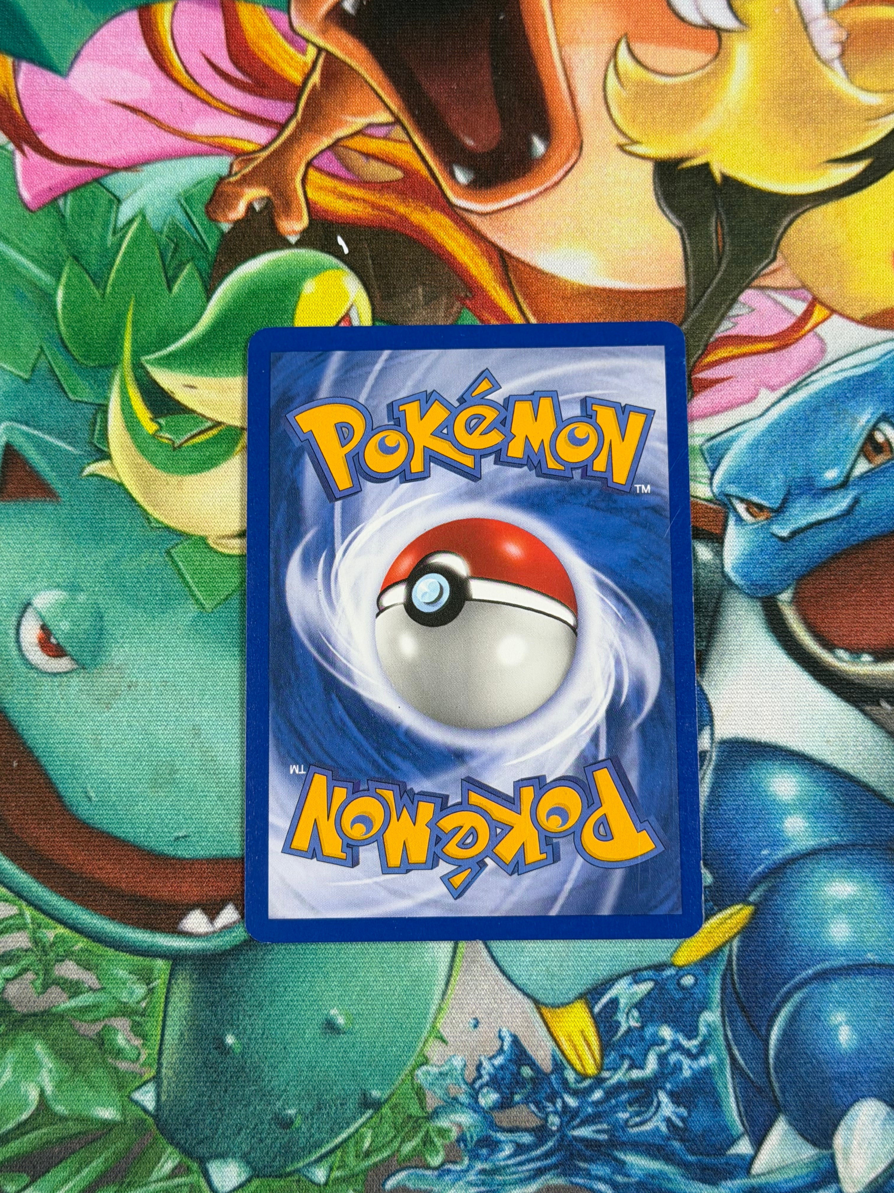 Machop - 64/101 - Reverse Holo - Hidden Legends