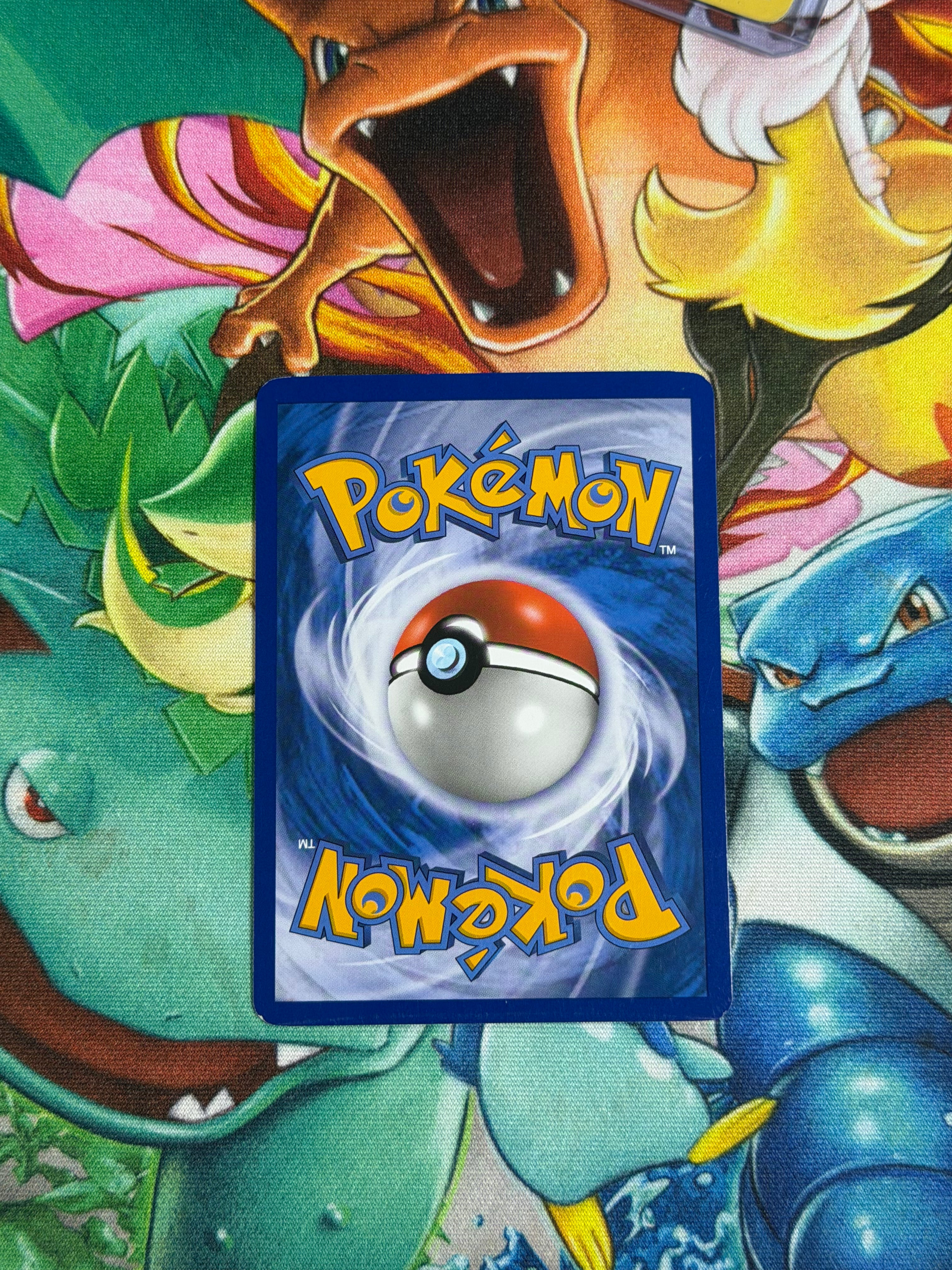 Pikachu (with Holobeed) - 112/114 - Secret Rare - Rising Rivals